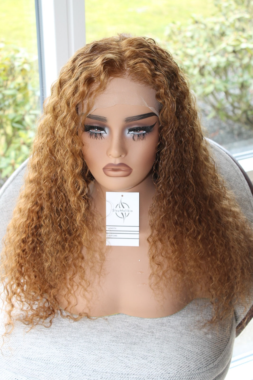 Malikia | Big Curly Hair